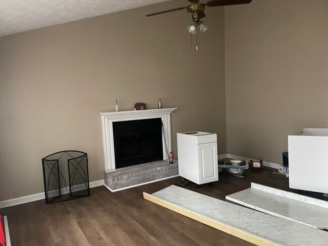 Building Photo - 928 Bordallo Dr