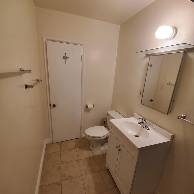 bathroom - 148 1st St