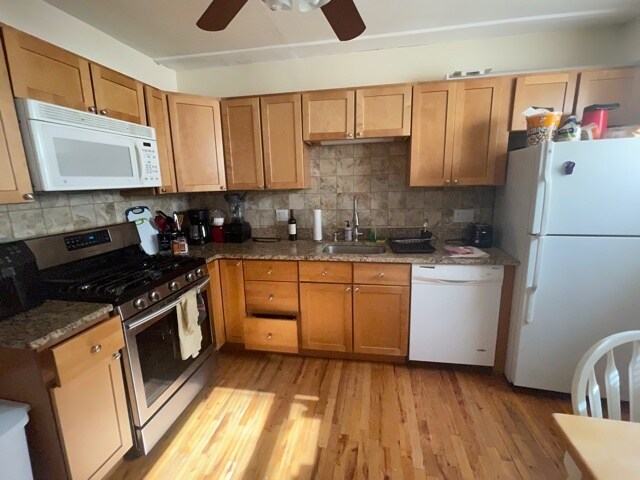 Foto principal - 106 Old Harbor St