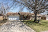 Foto principal - Coming in AUGUST! Great single family home...