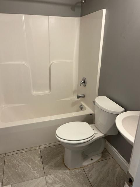 Building Photo - 213 E Warfield St