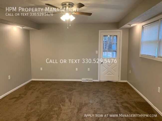 Foto del edificio - 816 Cody Ct NW