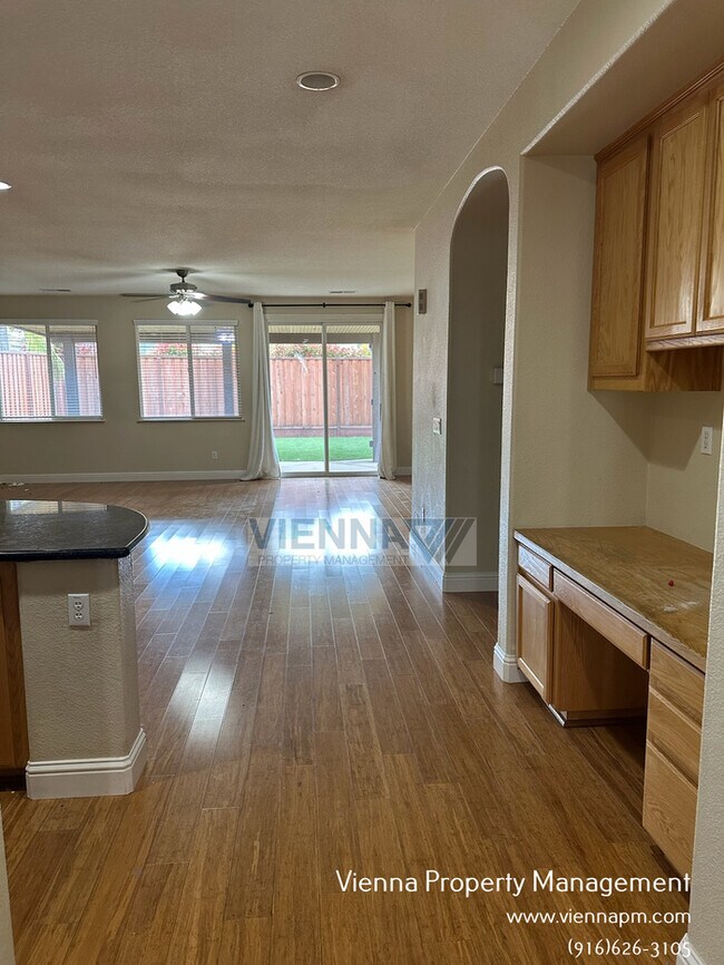 Foto del edificio - 7208 Artisan Cir