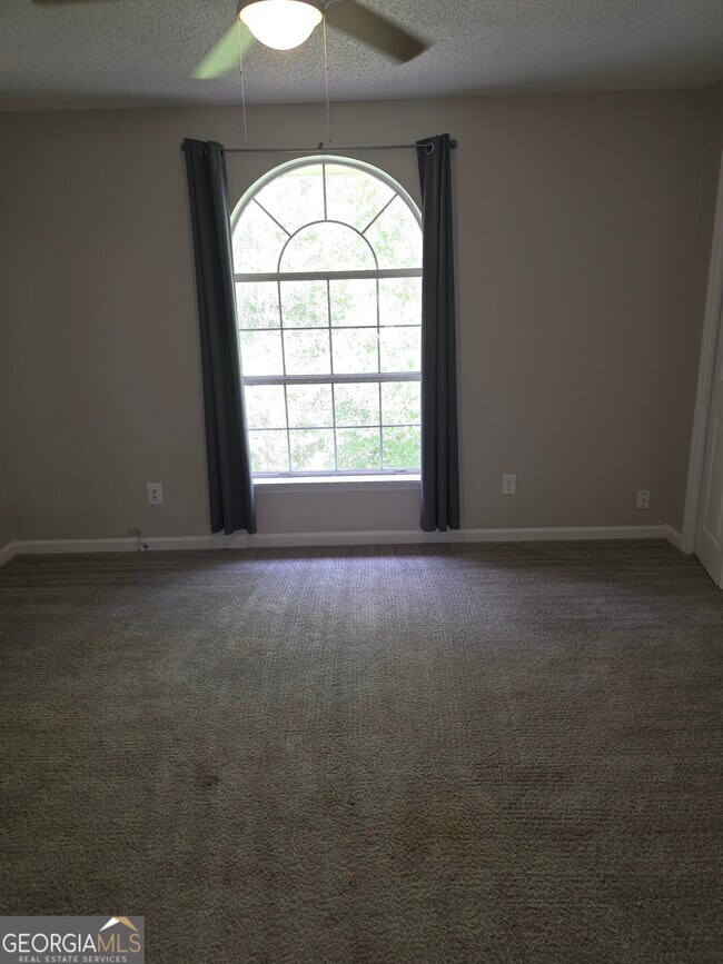 Foto del edificio - 722 Morningside Ln
