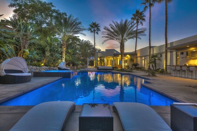 Building Photo - COMING SOON! STUNNING 4 Bed / 4.5 Bath Hom...