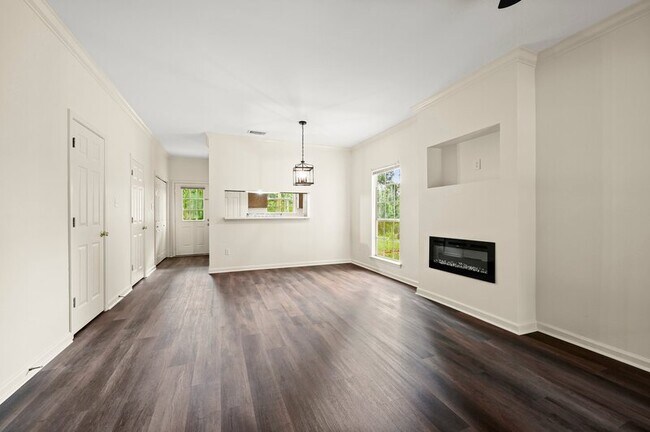 Foto del edificio - 5374 Rosedown Ct