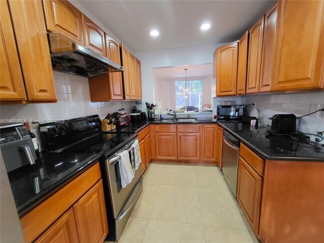 Foto del edificio - 9801 NW 45th Ln