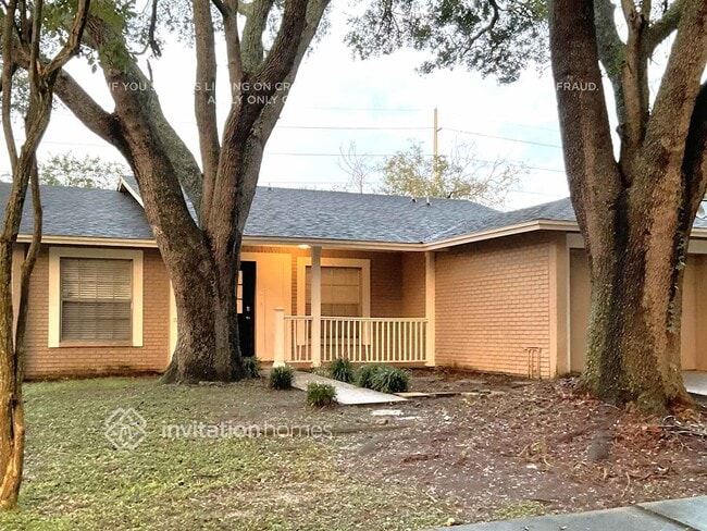 Building Photo - 1793 Lakeview Village Dr