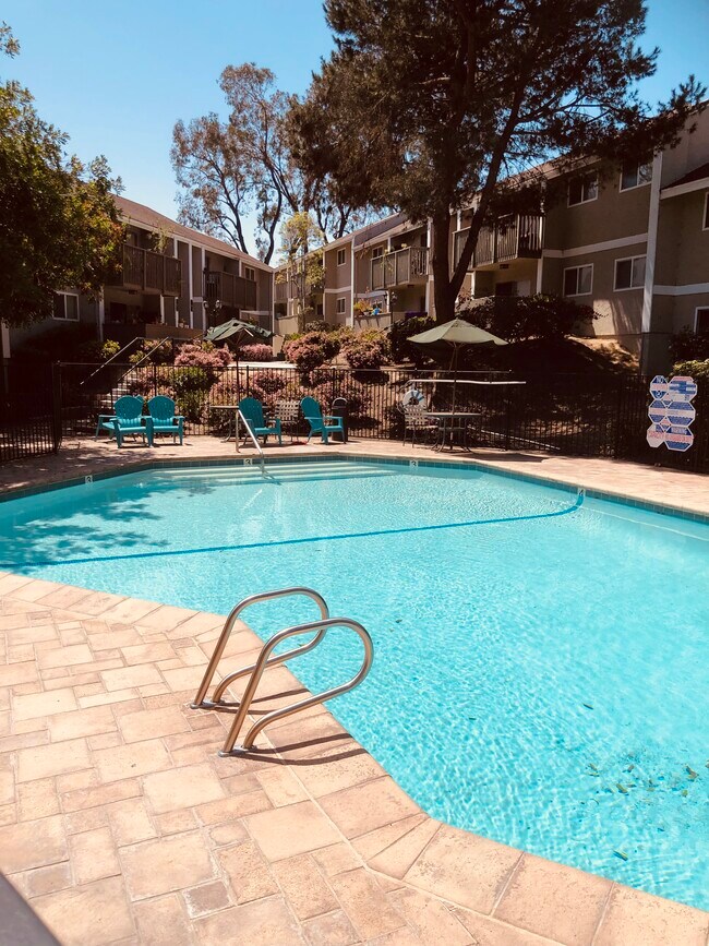 Foto del edificio - 6333 College Grove Way
