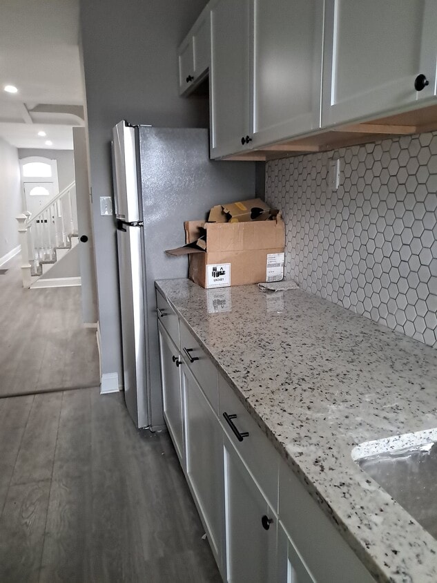 Foto principal - 739 Dolphin St