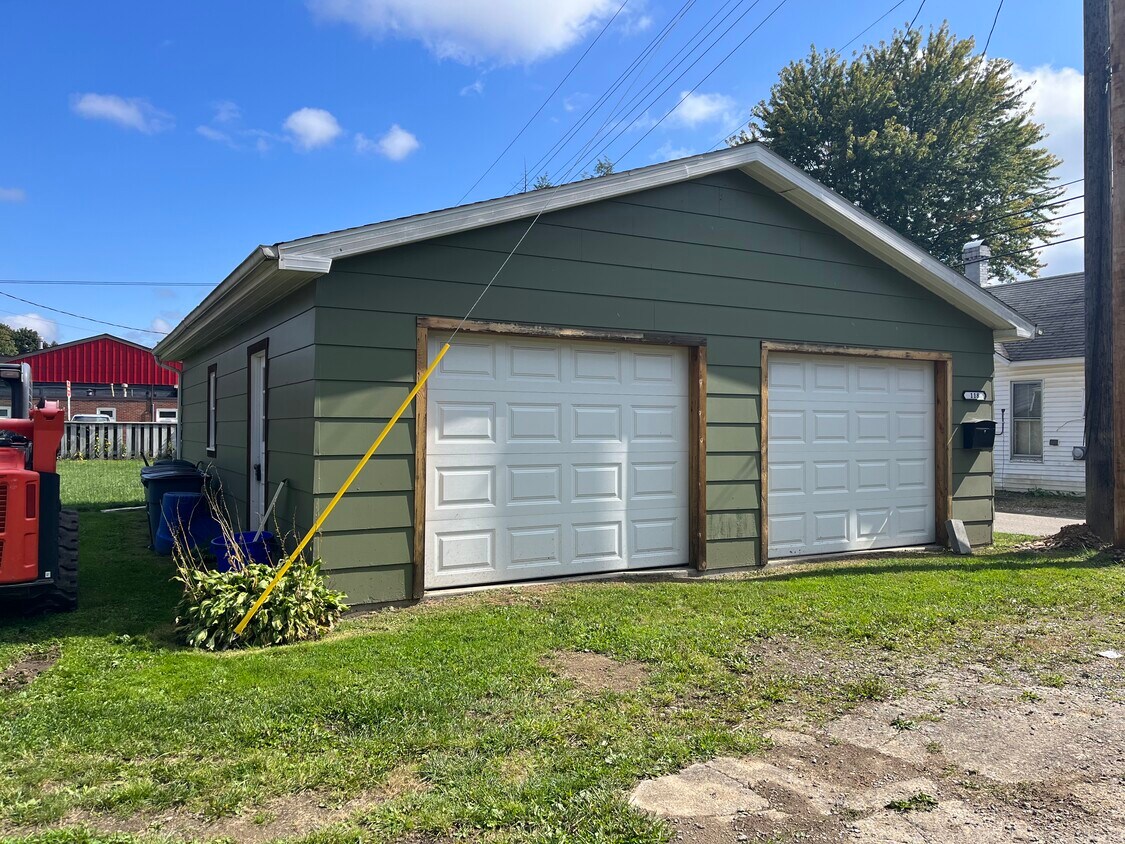 Foto principal - 118 W Hemlock St