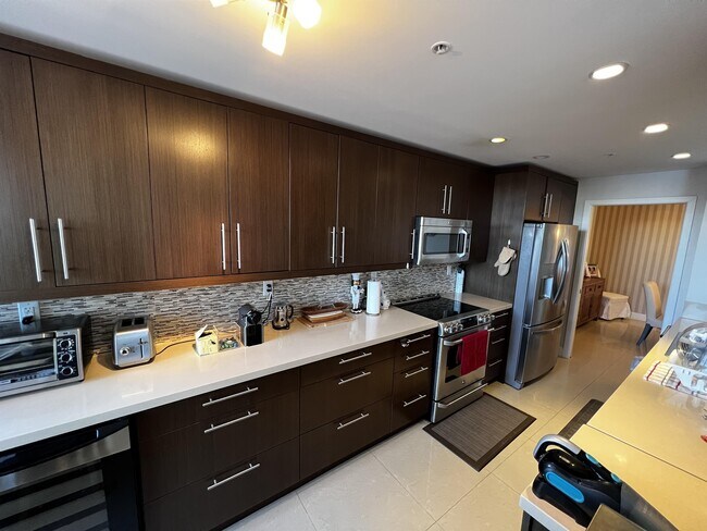 Building Photo - 19707 Turnberry Way