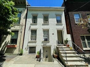 Building Photo - 155 Chestnut St