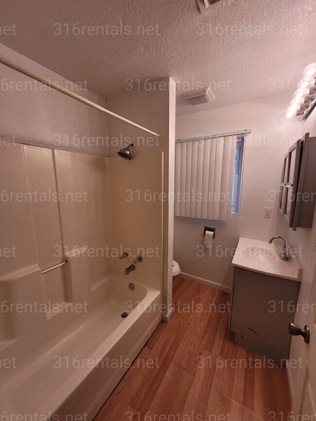 Foto del edificio - $950 - 2 bedroom/ 2 bathroom - Single Family Home