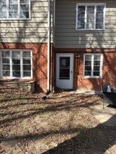 Building Photo - 514 Avenue D