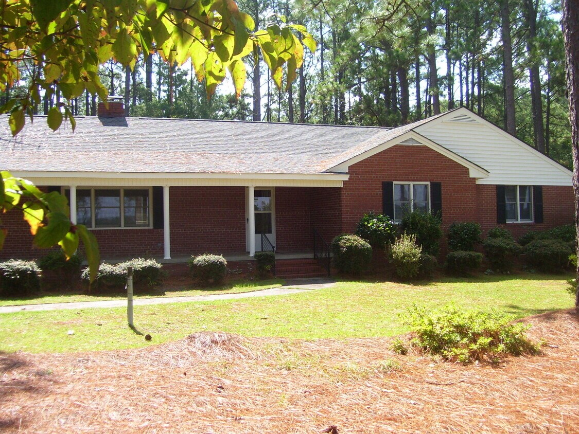 Primary Photo - 2155 Farm Life School Rd