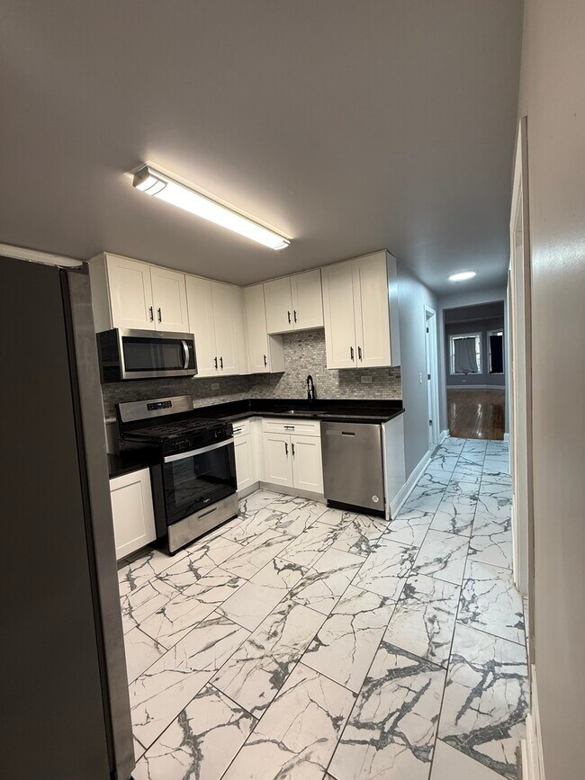 Foto del edificio - 4908 W Erie St