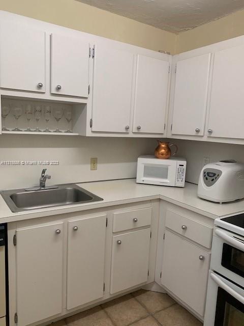 Building Photo - 1200 NE Miami Gardens Dr