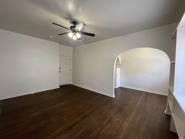 Foto del edificio - 1231-1235 W Walnut St