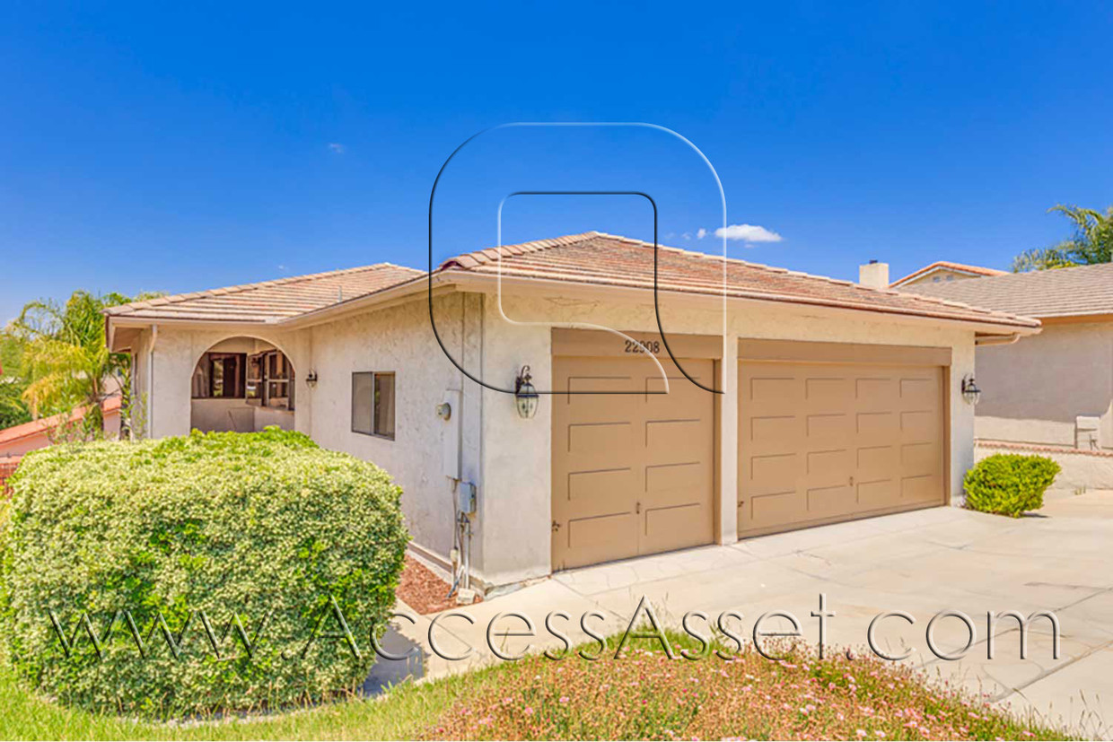 Primary Photo - 22908 Canyon Lake Dr S