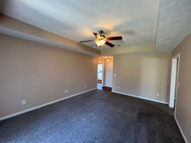 Foto del edificio - Nice 3 BR 2 Bath Corner Lot Brick Home in ...