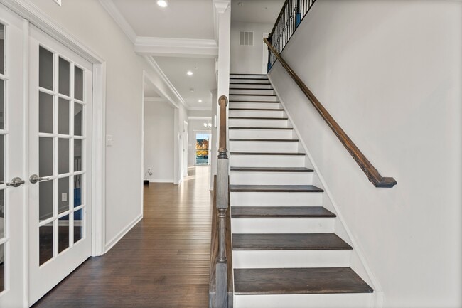 Building Photo - 311 Sunrise Ct