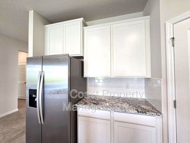 Foto del edificio - 611 160th St E