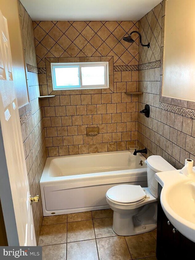 Primary Photo - 209 Trenton Rd