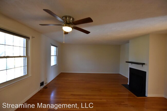 Building Photo - 2 br, 1 bath House - 2228 Washington Ave #301