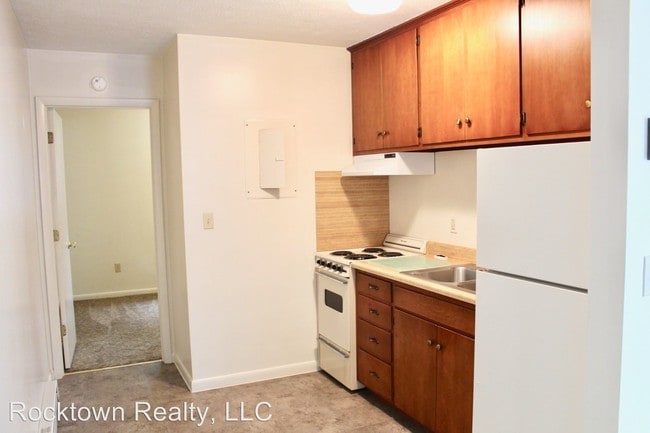 Building Photo - 255 W Elizabeth St