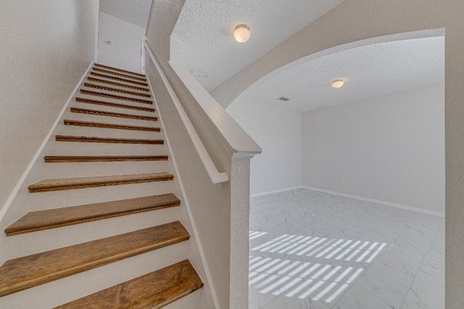 Building Photo - 16647 Broadford Ln