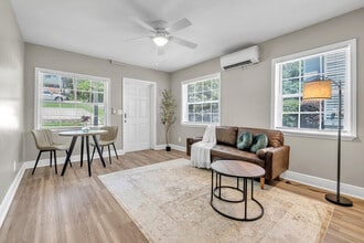 Building Photo - 908 Buena Vista Dr