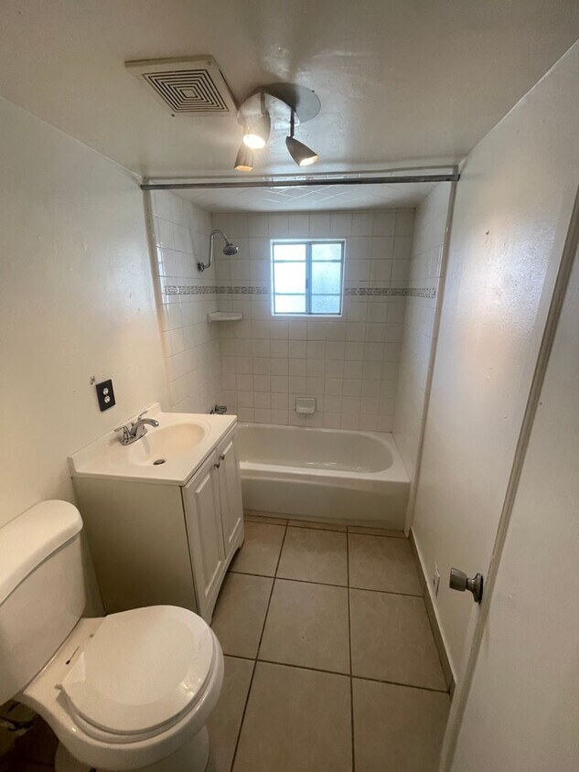 Foto del edificio - 322 Lincoln Ave