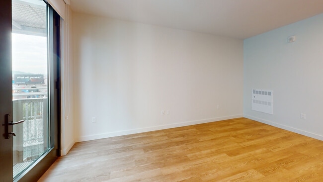 Interior Photo - HQ