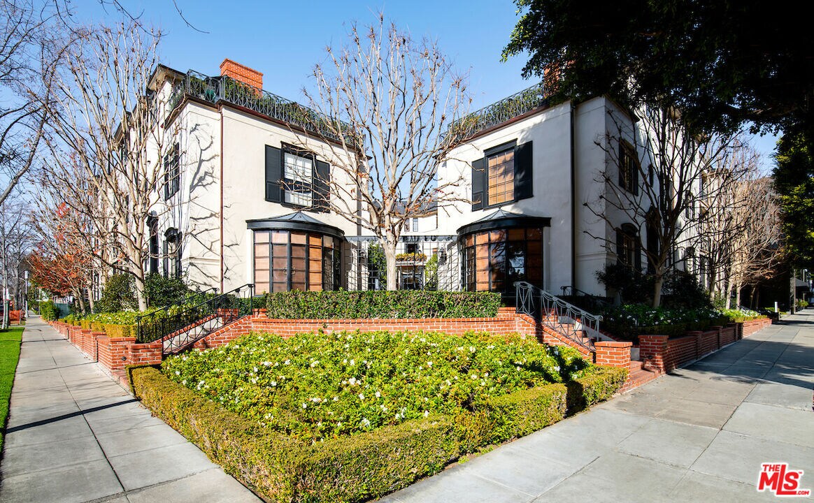 Foto principal - 175 S Rodeo Dr
