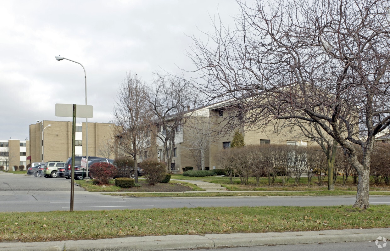 Building Photo - Ralph Bunche Co-Op Apartments