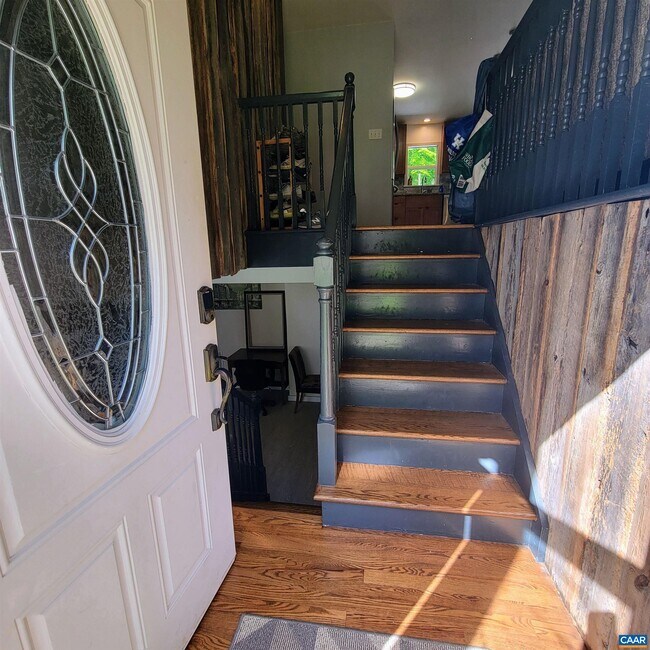 Foto del edificio - 2751 McElroy Dr