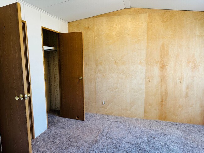 Building Photo - 3015 S 54th St W