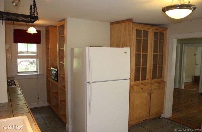 Building Photo - 2 br, 1 bath Apartment - 82 East Pearl Street