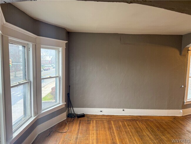 Foto del edificio - 1927 Seneca St