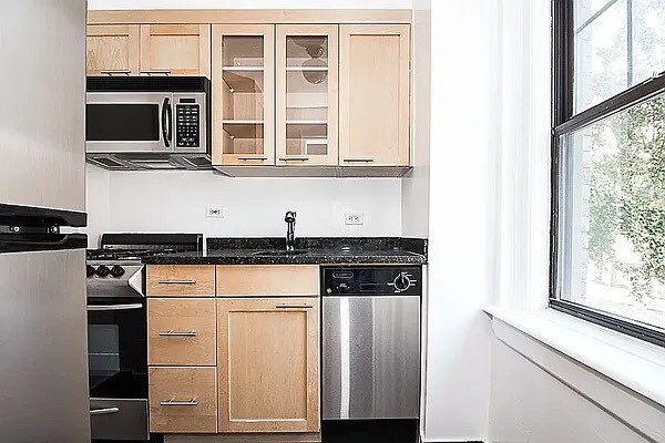 Foto del edificio - 212 W 11th St