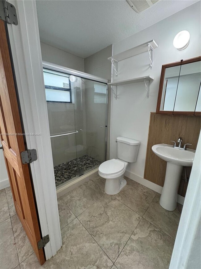 Foto del edificio - 15730 SW 103rd Ave