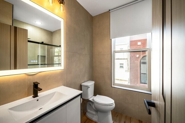 Foto del edificio - 131 Clifton Pl