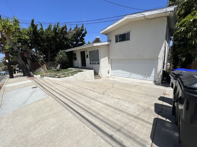 Foto del edificio - Rooms for rent in San Diego homes near San...