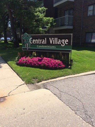 Primary Photo - 707 Central Rd