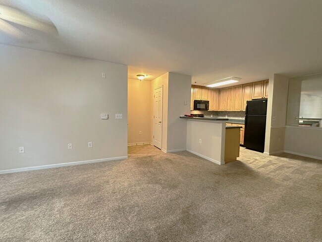 Foto del edificio - Gated community!  Amenities Galore! Close ...