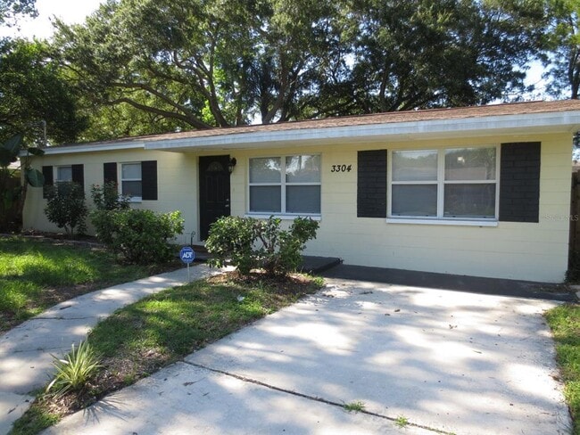 Building Photo - 3304 W Wallace Ave