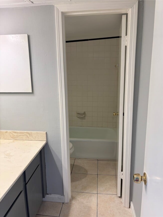 Building Photo - 12600 Melville Dr Building Photo - 12600 Melville Dr