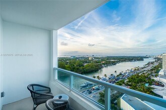 Building Photo - 4401 Collins Ave