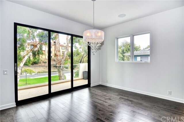 Building Photo - 2920 Bayside Dr